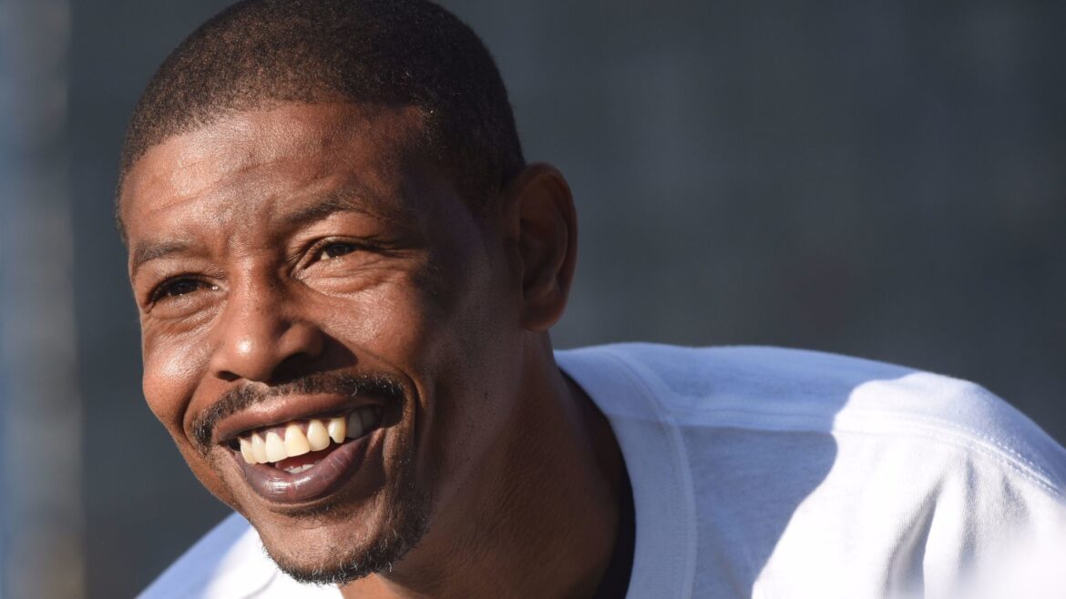 Muggsy Bogues: How Fearlessness and Vision Led to NBA Greatness